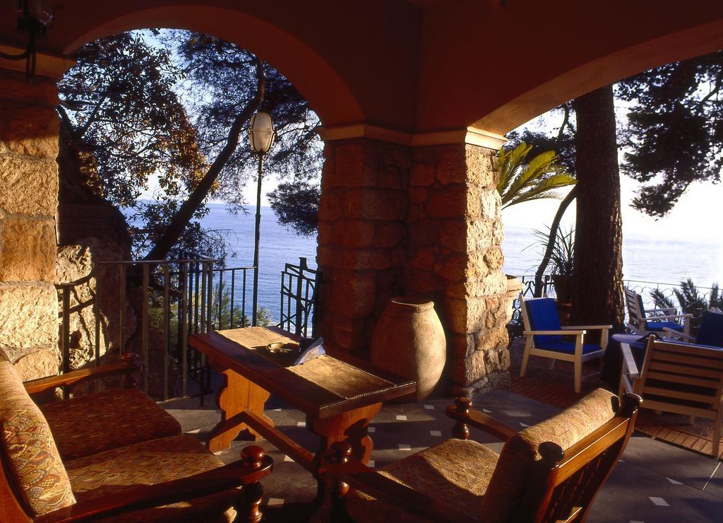 Hotel Punta Est Финале Лигуре Экстерьер фото